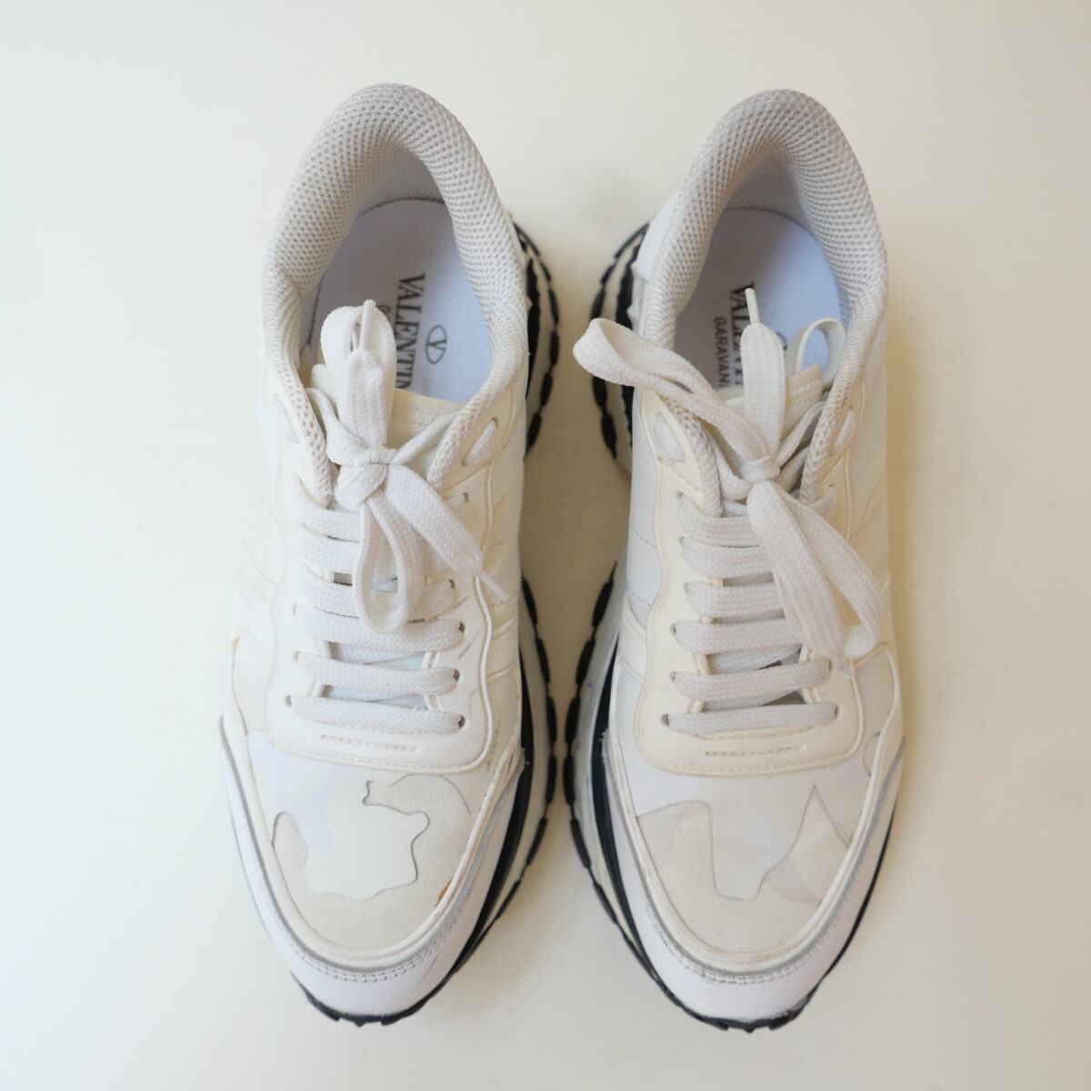 VALENTINO ROCKRUNNER SNEAKERS