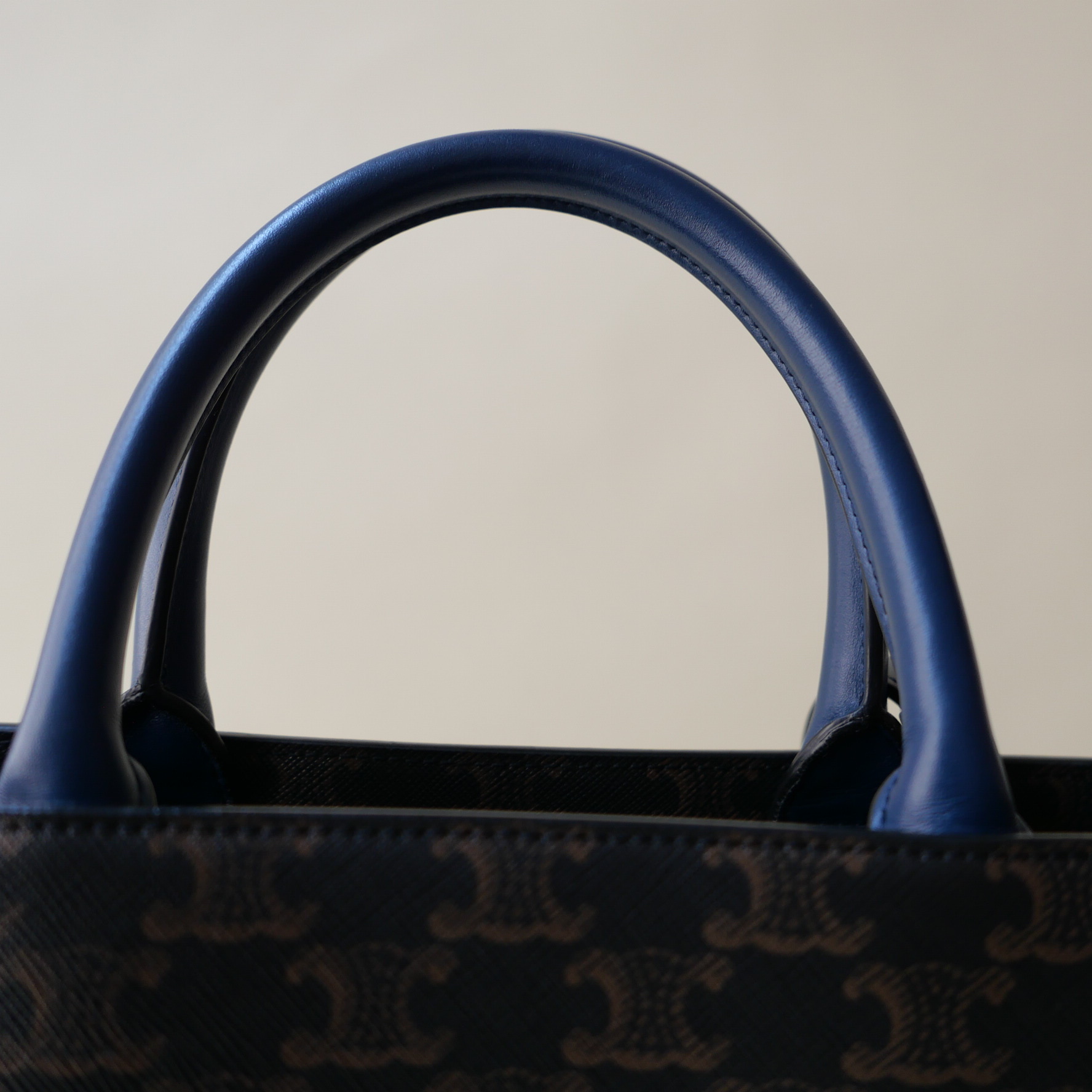 52B6FD48-D313-4F1C-BA97-BB92509A1E1C