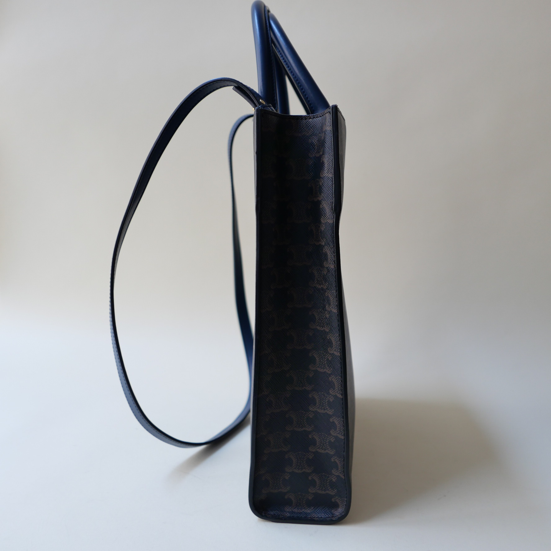 D82E7876-4A2B-4EAA-BC76-B7FC81AC2EC5